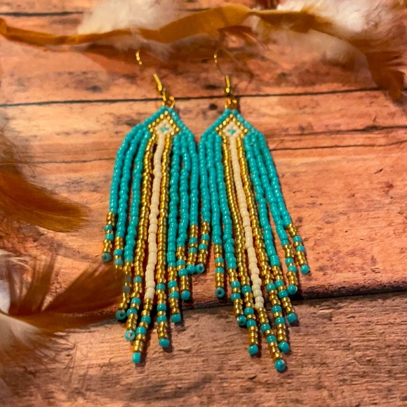 Western beaded earring No239 - Picture 4 of 5